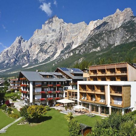 Parkhotel Ladinia Сан-Вито-ди-Кадоре Экстерьер фото